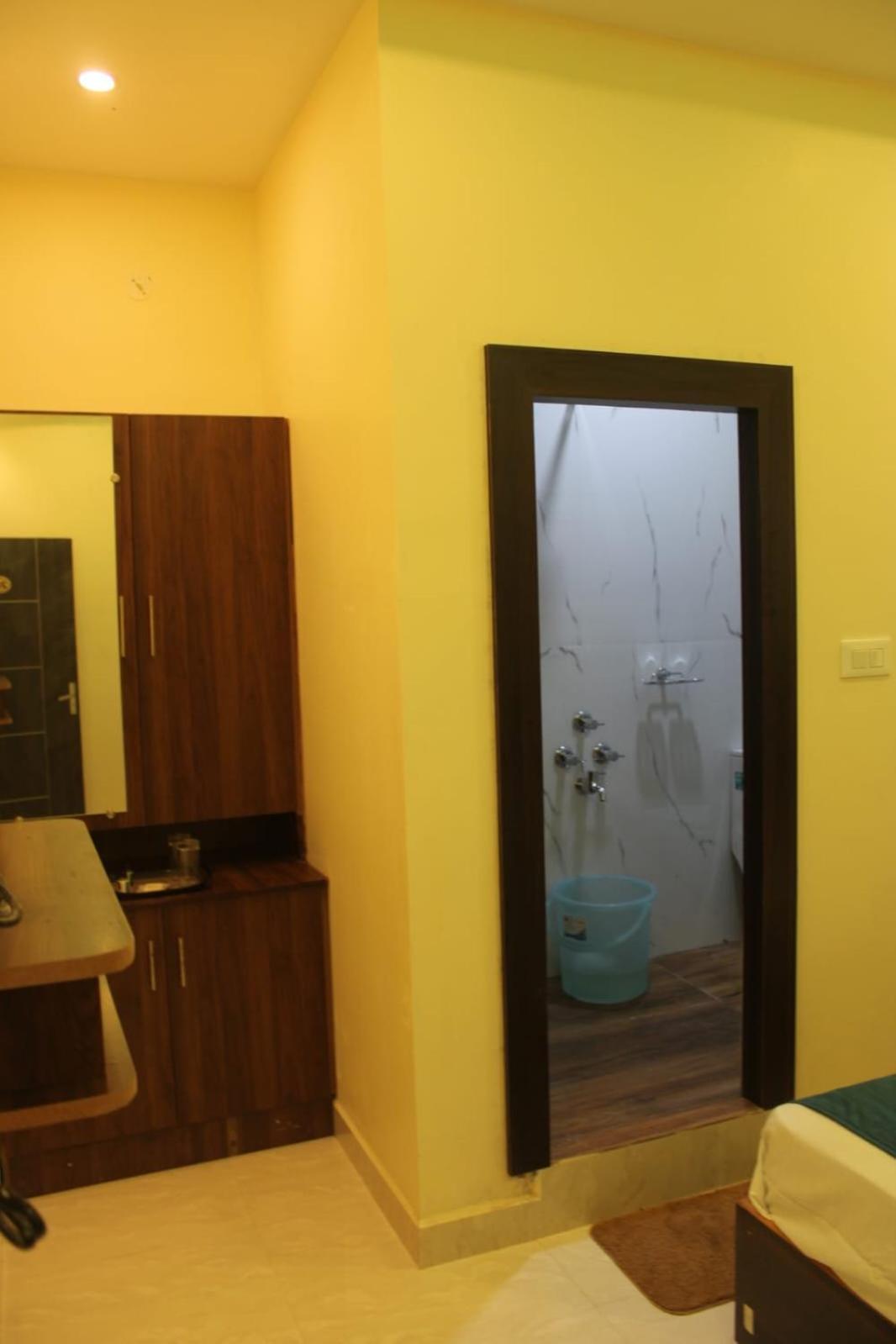 Hotel Lalitha Karunya Residency A/C Bāpatla Exteriér fotografie